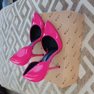 Hot Pink Heels